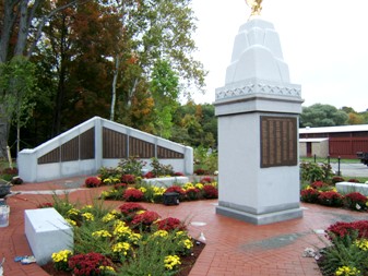 The new memorials honoring World War II and Vietnam War vets