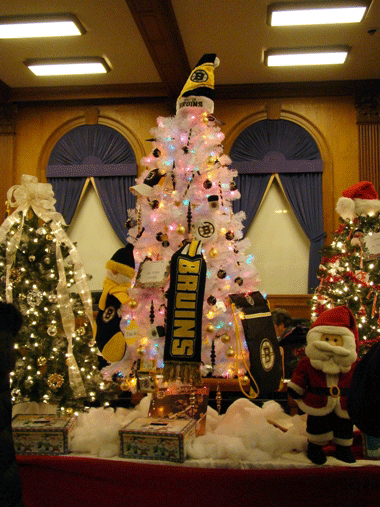 A Bruins-themed Christmas tree