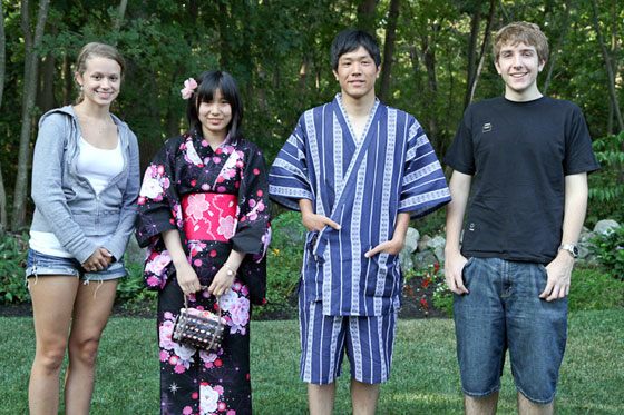 MHS students with Japanese exchange students