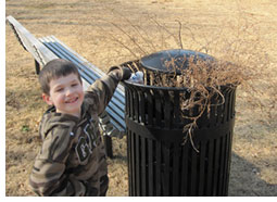 Grace Episcopal Church cleans up Wrights Pond