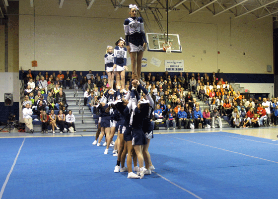 MHS cheerleaders