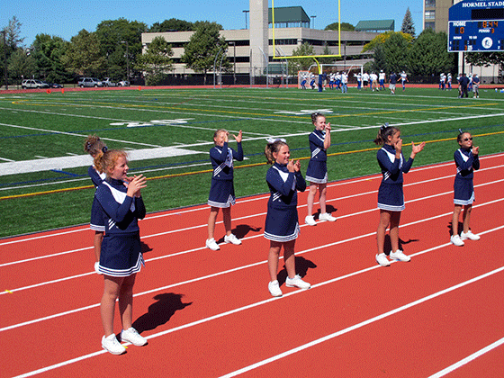 Junior Mustangs cheerleaders